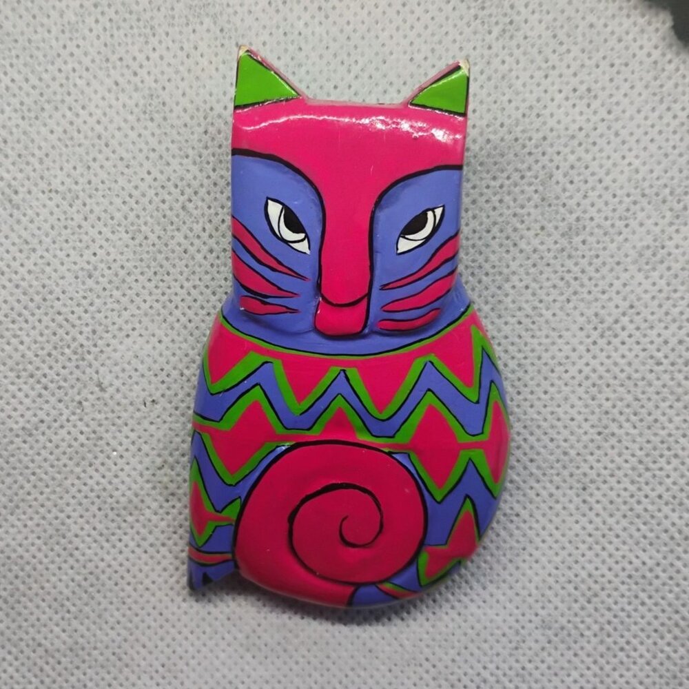 Lauren Burch Style Wood Painted Cat Pin Brooch Pink Purple Green Large 3" Tall - Picture 2 of 4